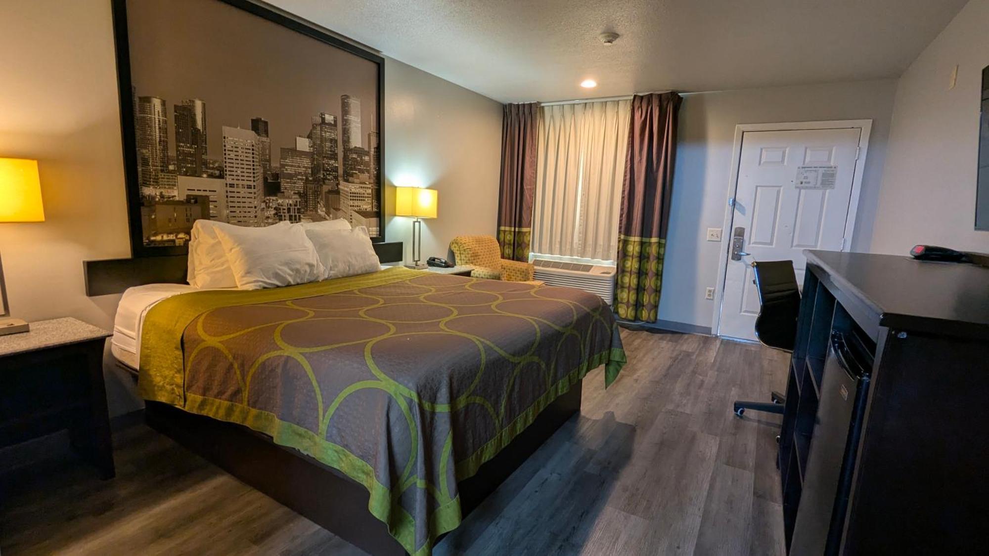 Super 8 By Wyndham Houston/Willowbrook Hwy 249 Экстерьер фото