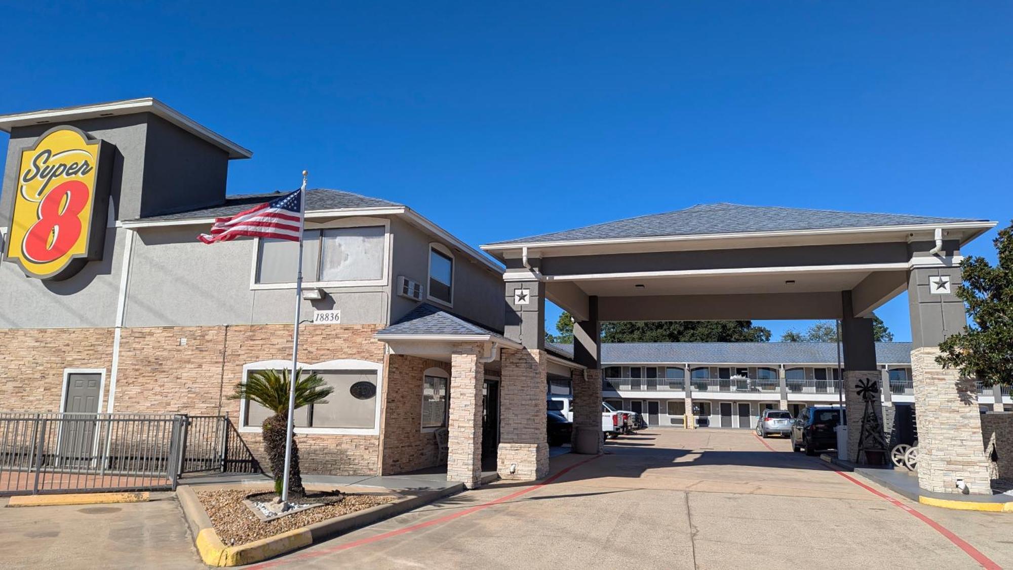 Super 8 By Wyndham Houston/Willowbrook Hwy 249 Экстерьер фото