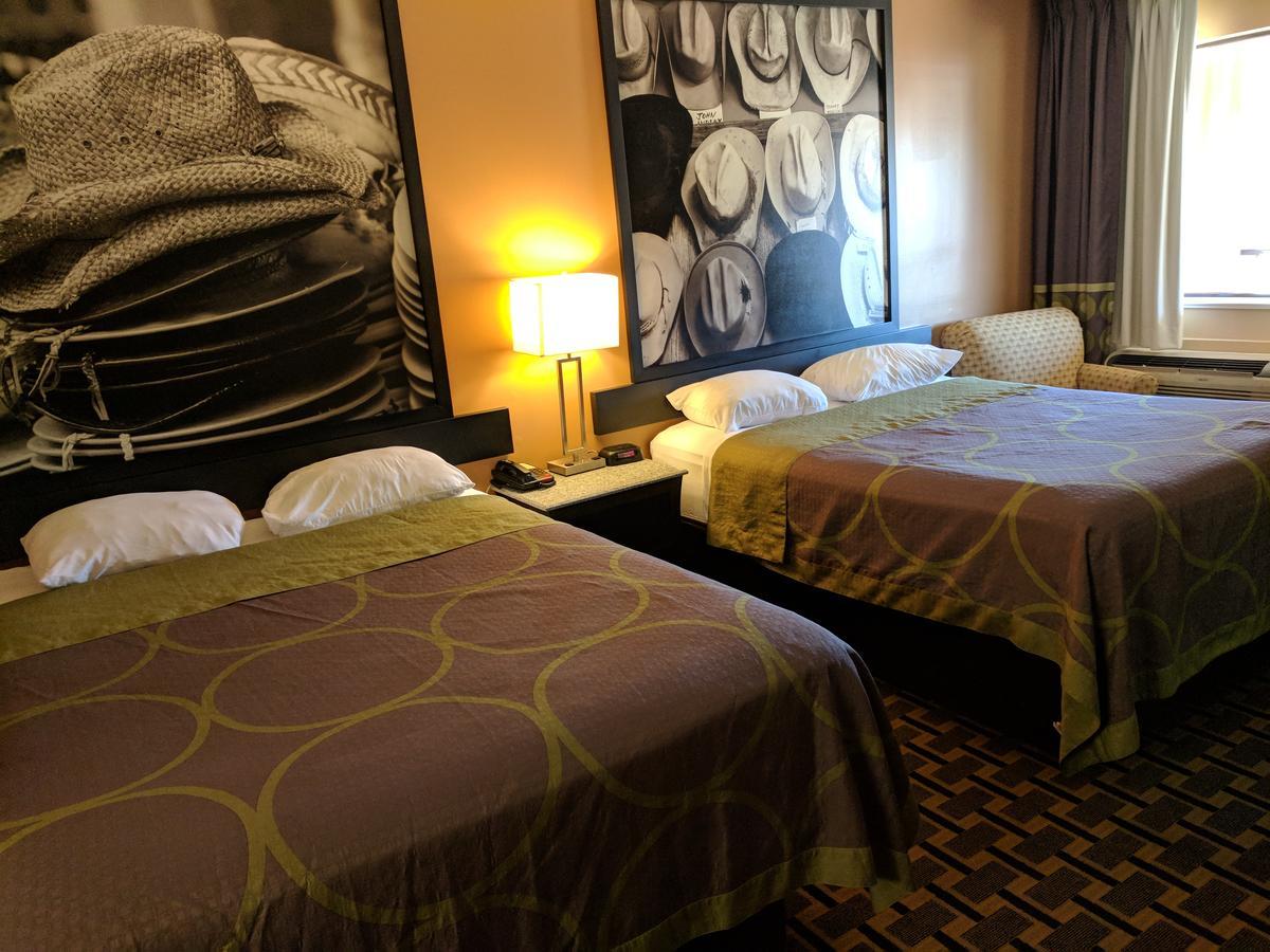 Super 8 By Wyndham Houston/Willowbrook Hwy 249 Экстерьер фото