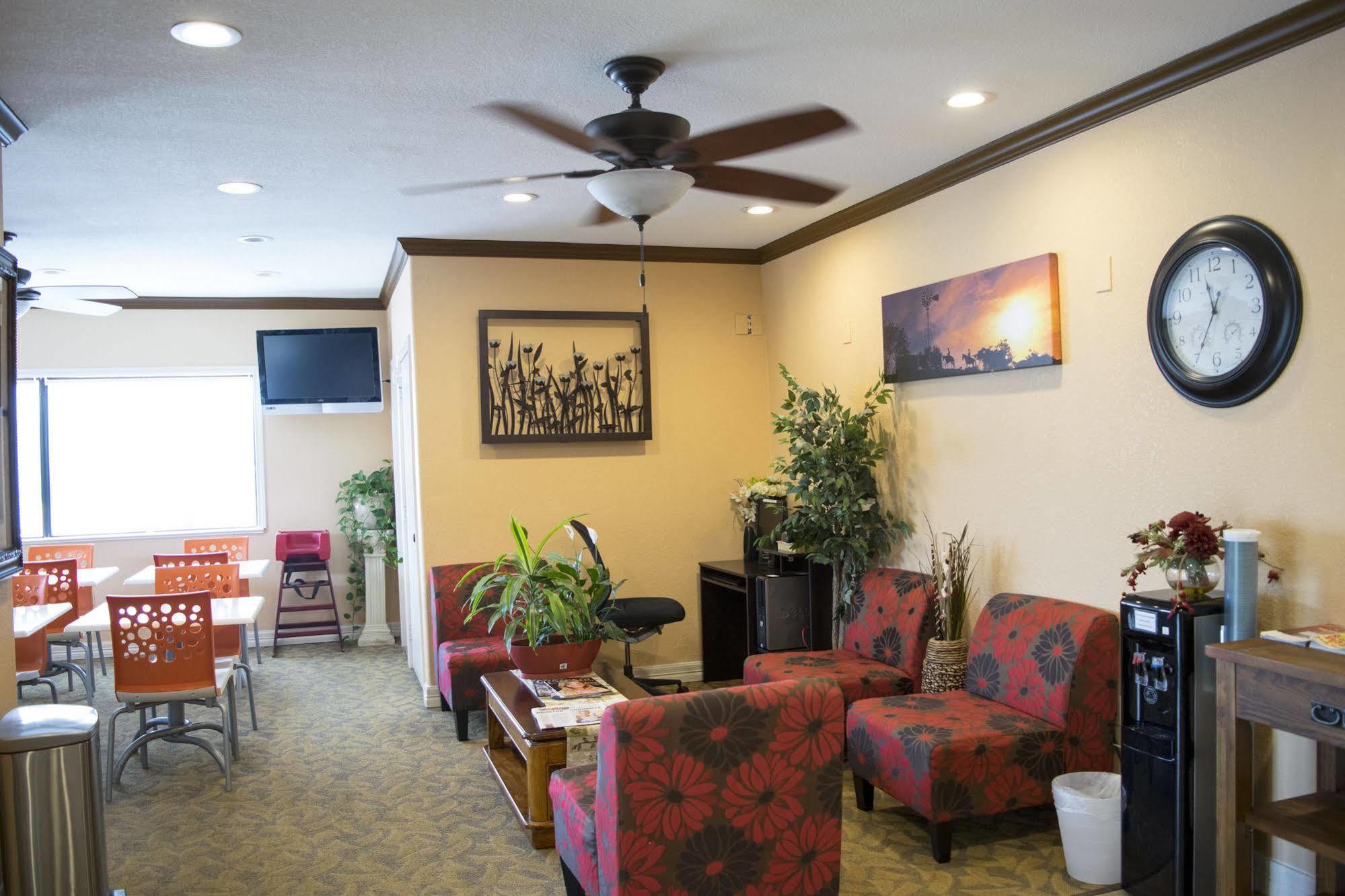 Super 8 By Wyndham Houston/Willowbrook Hwy 249 Экстерьер фото
